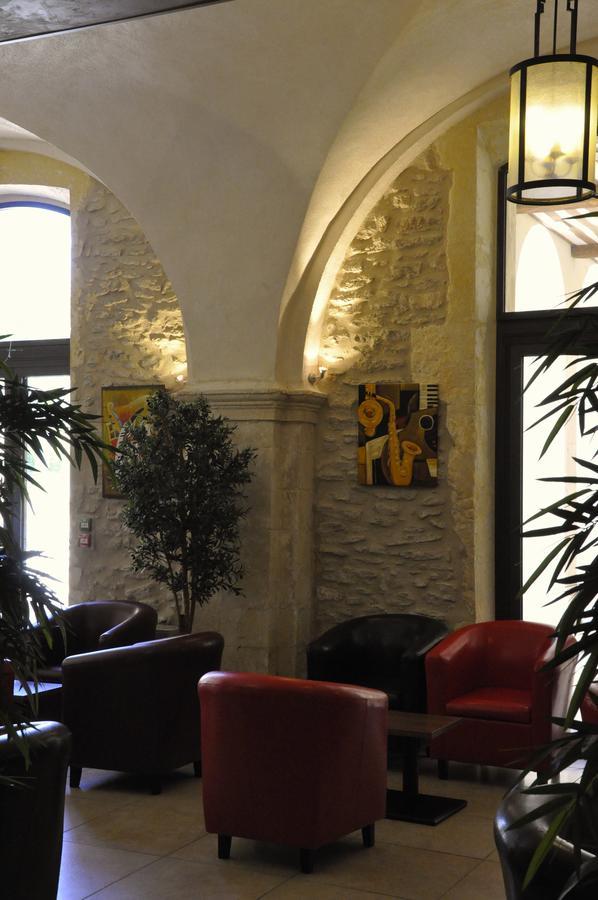 Hotellerie Notre Dame De Lumieres Goult Exteriör bild
